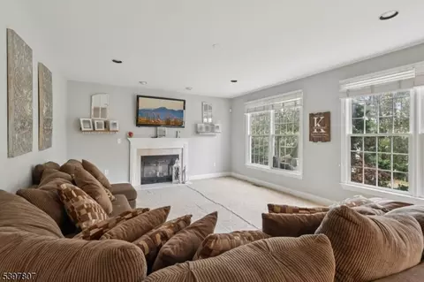 6 Sherry Ct, Wayne, NJ 07470 photo 6