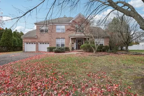 6 Sherry Ct, Wayne, NJ 07470