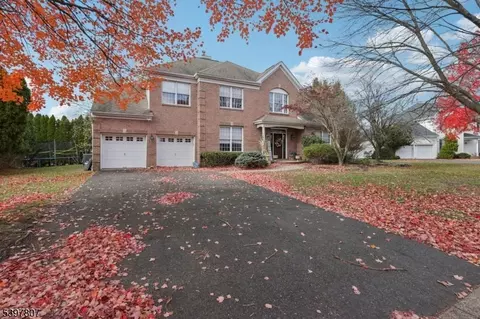 6 Sherry Ct, Wayne, NJ 07470 photo 2