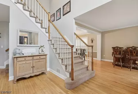 6 Sherry Ct, Wayne, NJ 07470 photo 5