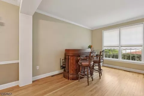 6 Sherry Ct, Wayne, NJ 07470 photo 9
