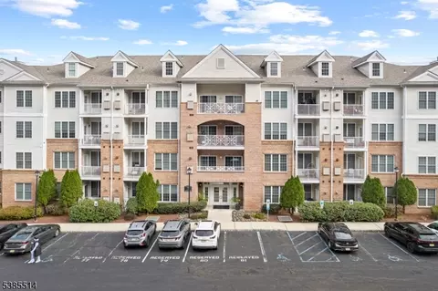 7409 Coventry Ct, Riverdale, NJ 07457