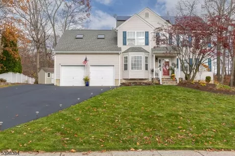 17 Anderson Rd, Wharton, NJ 07885