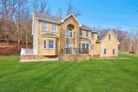 1121 N Washington Ave, Scotch Plains, NJ 07076