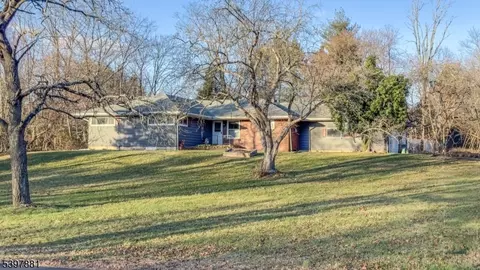 93 Mosher Rd, Princeton, NJ 08540