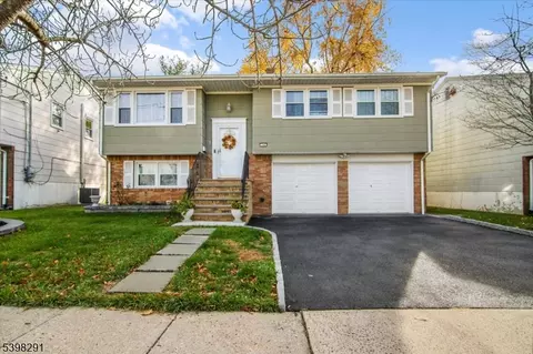 14 Dorothea Ter, Belleville, NJ 07109