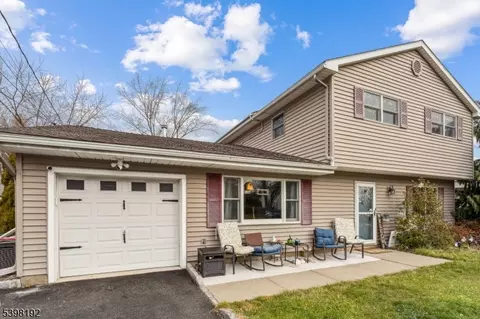 7 Overbrook Rd, Flanders, NJ 07836