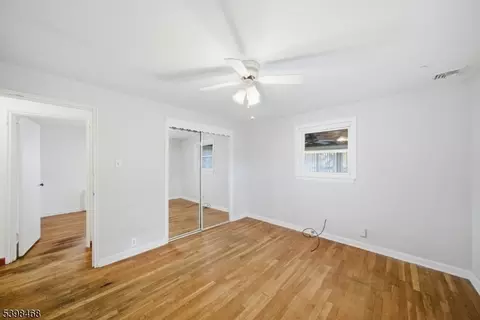 165 Hebberd Ave, Paramus, NJ 07652 photo 21