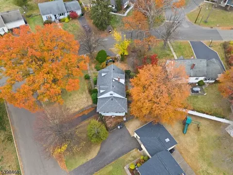 165 Hebberd Ave, Paramus, NJ 07652
