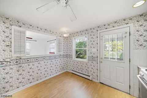 165 Hebberd Ave, Paramus, NJ 07652 photo 24