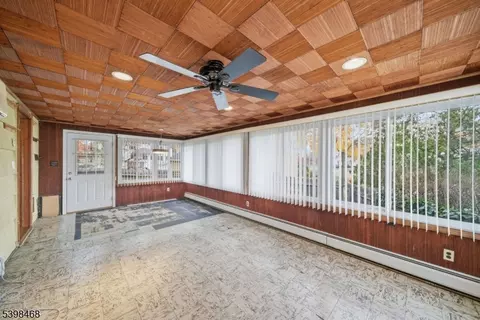 165 Hebberd Ave, Paramus, NJ 07652 photo 17