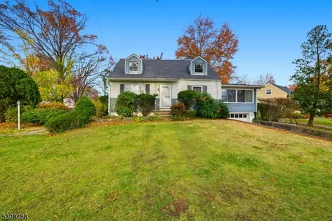 165 Hebberd Ave, Paramus, NJ 07652 photo 29
