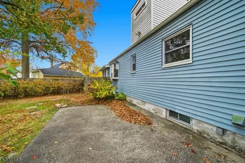 165 Hebberd Ave, Paramus, NJ 07652 photo 5