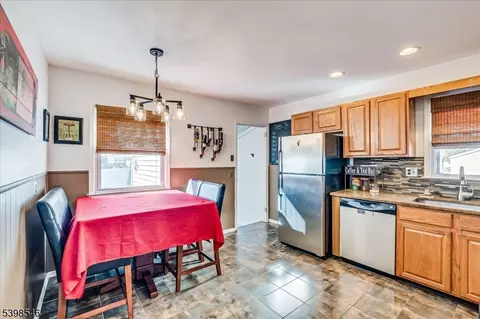 105 Madison Ave, Middlesex, NJ 08846 photo 7