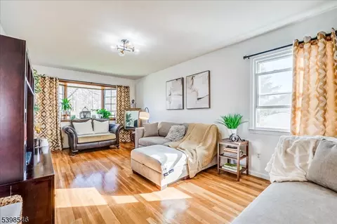 105 Madison Ave, Middlesex, NJ 08846 photo 5