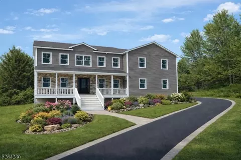 14 Sterling Dr, Sussex, NJ 07461