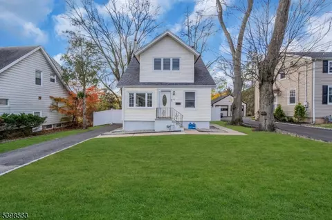 18 Belle Terre Rd, West Orange, NJ 07052