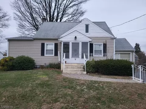 58 Conrad Pl, Dover, NJ 07801