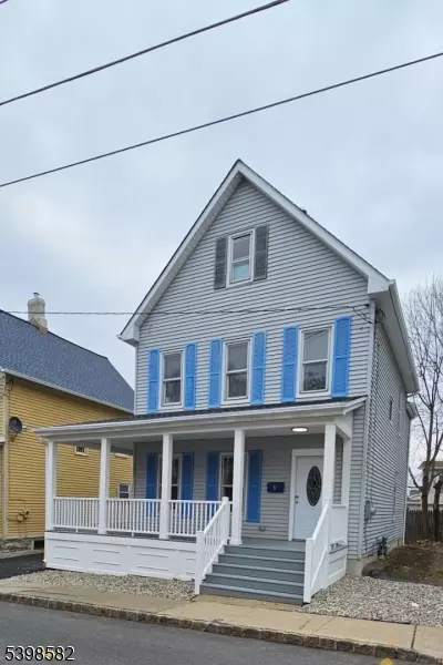 5 Jefferson St, Newton, NJ 07860