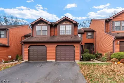 61 Bayberry Dr, Somerset, NJ 08873