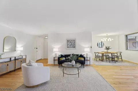 530 Valley Rd #2G, Montclair, NJ 07043
