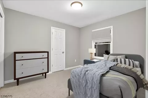 18 Baxter Rd, Edison, NJ 08817 photo 12