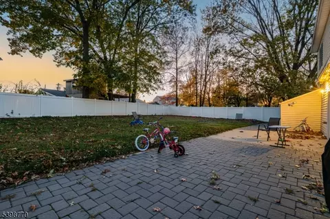 18 Baxter Rd, Edison, NJ 08817 photo 23