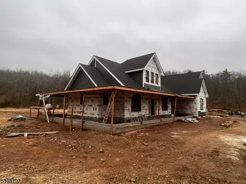 108 Highland Lakes Rd, Highland Lakes, NJ 07422