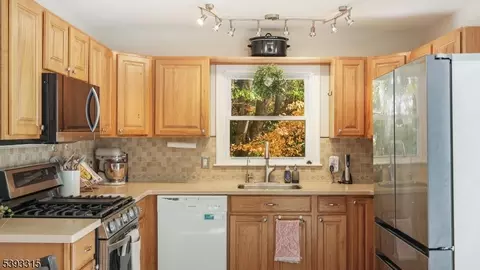 7 Toad Ln, Ringoes, NJ 08551 photo 19