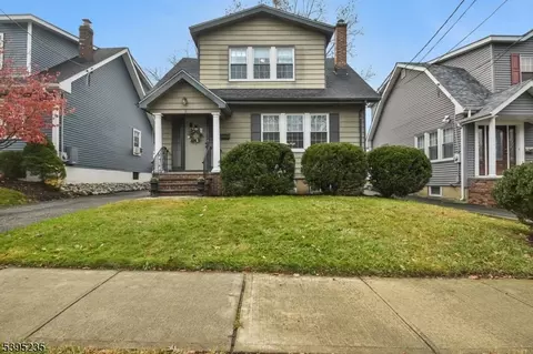 3 Durwood Pl, Madison, NJ 07940