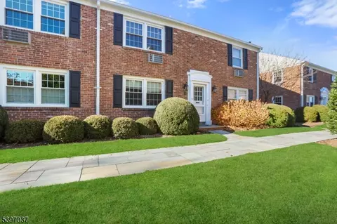 68-86 New England Ave UNIT 18, Summit, NJ 07901