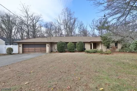 50 Hope Rd, Mount Tabor, NJ 07878