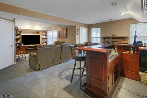 10 Rushmore Ln, Hackettstown, NJ 07840 photo 16