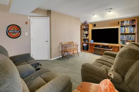 10 Rushmore Ln, Hackettstown, NJ 07840 photo 19