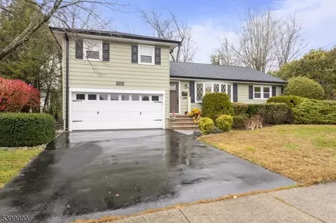 36 Willow Way, Wanaque, NJ 07465