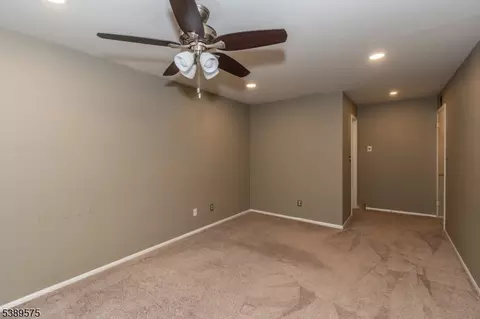 32 Sam Bonnell Dr, Clinton, NJ 08809 photo 19