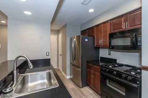 32 Sam Bonnell Dr, Clinton, NJ 08809 photo 13