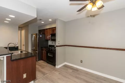 32 Sam Bonnell Dr, Clinton, NJ 08809 photo 11