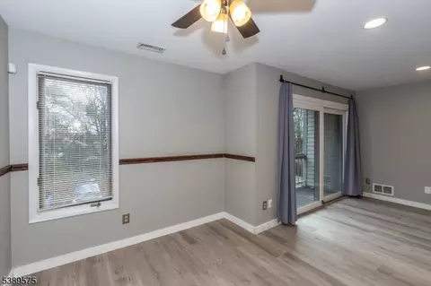 32 Sam Bonnell Dr, Clinton, NJ 08809 photo 8