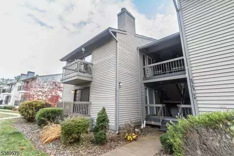 32 Sam Bonnell Dr, Clinton, NJ 08809 photo 2