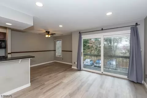 32 Sam Bonnell Dr, Clinton, NJ 08809 photo 9