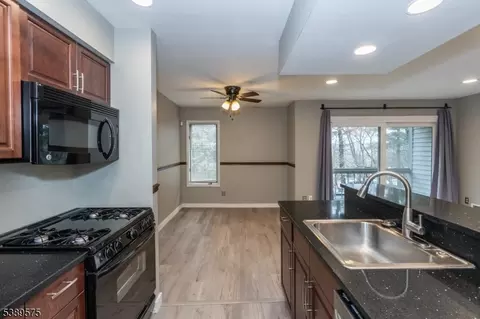 32 Sam Bonnell Dr, Clinton, NJ 08809 photo 15