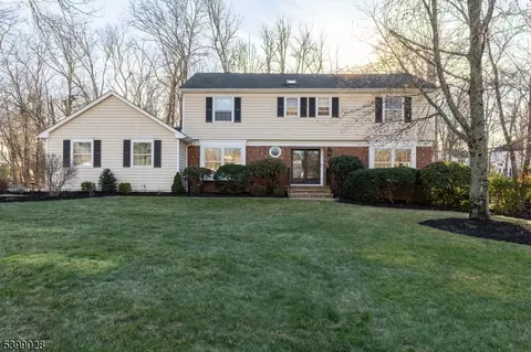 70 Hampton Rd, Chatham Twp, NJ 07928