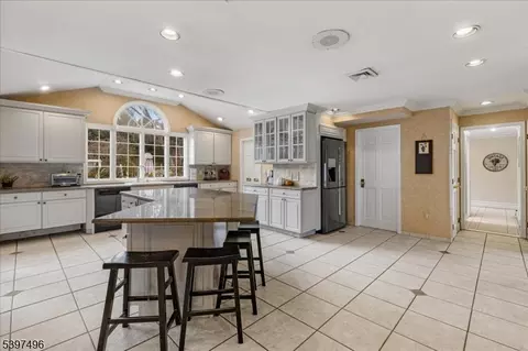167 Douglas Rd, Far Hills, NJ 07931 photo 9