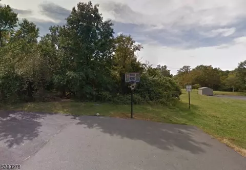 193 Hillcrest Ave, Franklin Twp, NJ 08873