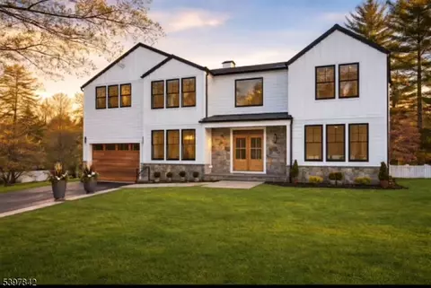 32 Felch Rd, Florham Park, NJ 07932