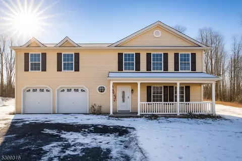 149 Maple Rd, Franklin, NJ 07416