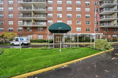 301 Beech St #12E, Hackensack, NJ 07601 photo 40