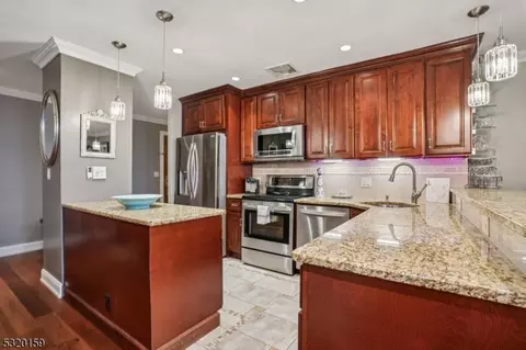 301 Beech St #12E, Hackensack, NJ 07601 photo 9