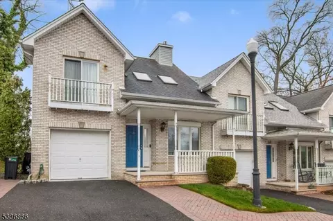 471 N Midland Ave #10, Saddle Brook, NJ 07663